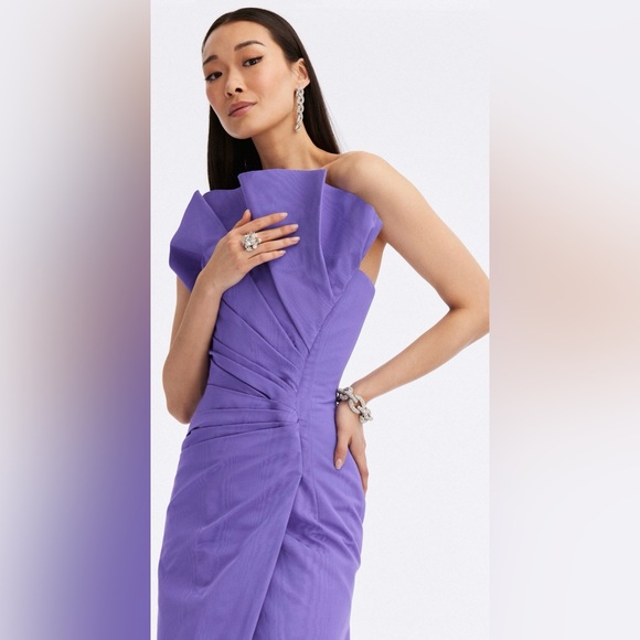 Oscar de la Renta One Shoulder Lavender Dress - Picture 3 of 13